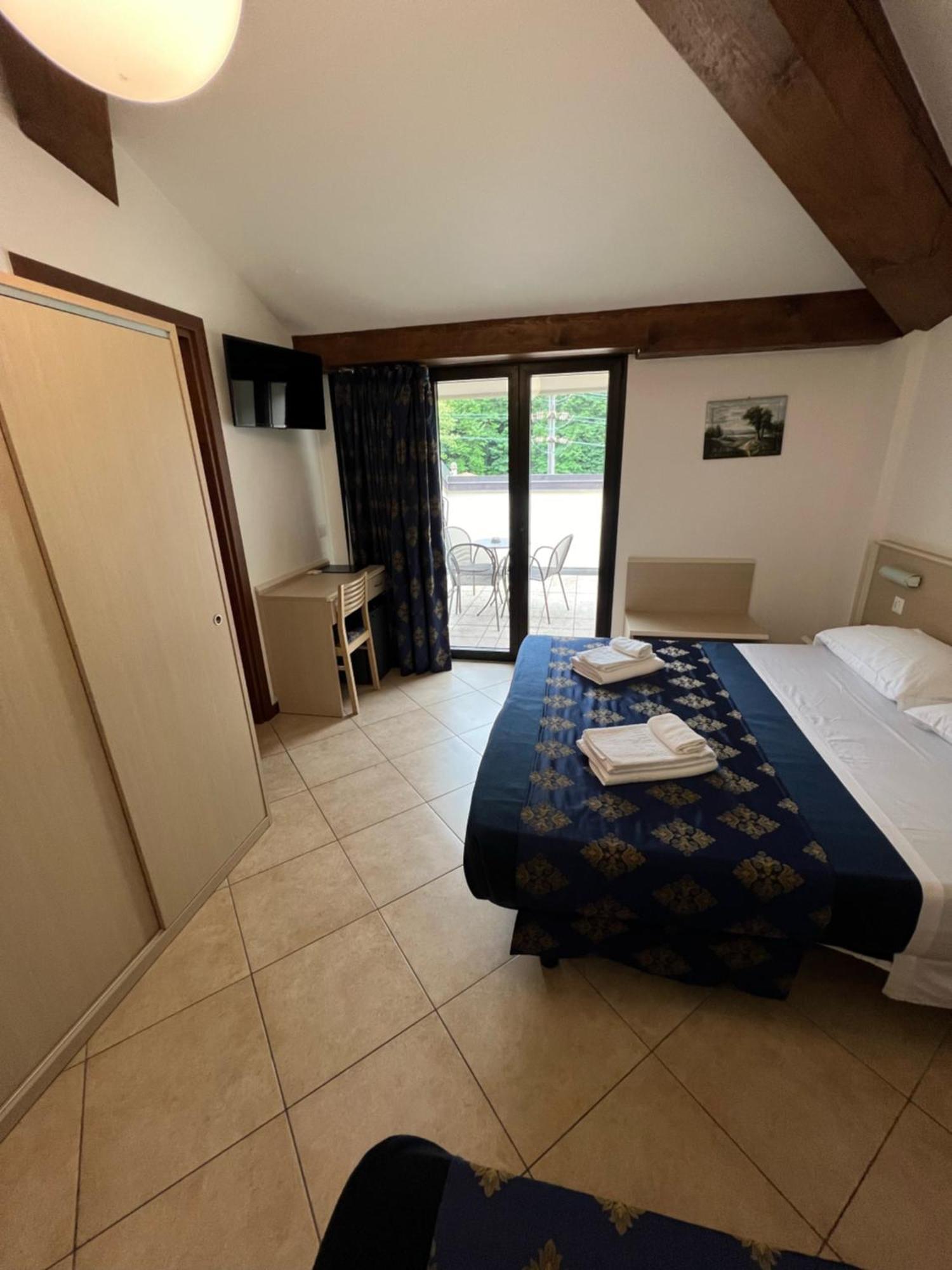 Hotel Merloni Grandola ed Uniti Exterior photo
