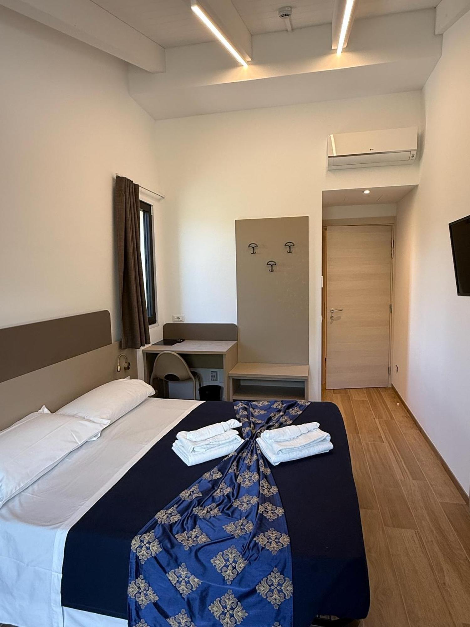 Hotel Merloni Grandola ed Uniti Exterior photo
