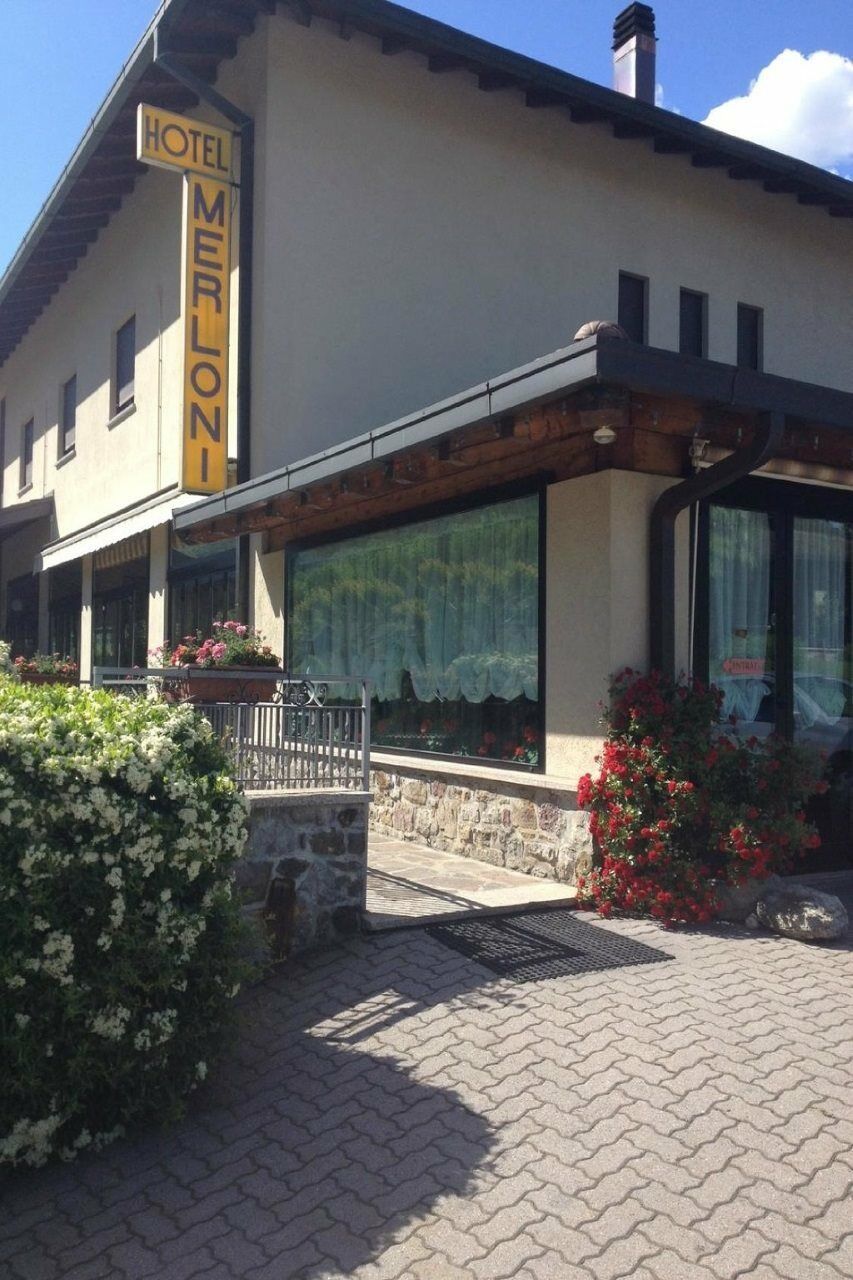Hotel Merloni Grandola ed Uniti Exterior photo